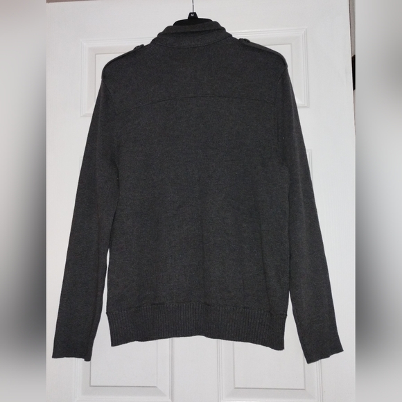 Banana Republic Brand Men's Gray Sweater - Picture 3 of 6